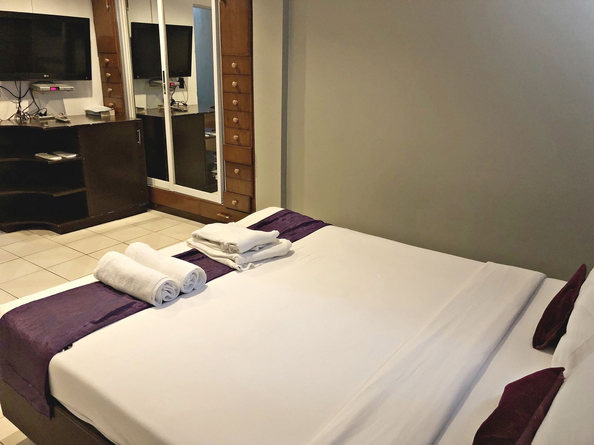 Daj Suites Boutique Hotel 따가이따이 외부 사진