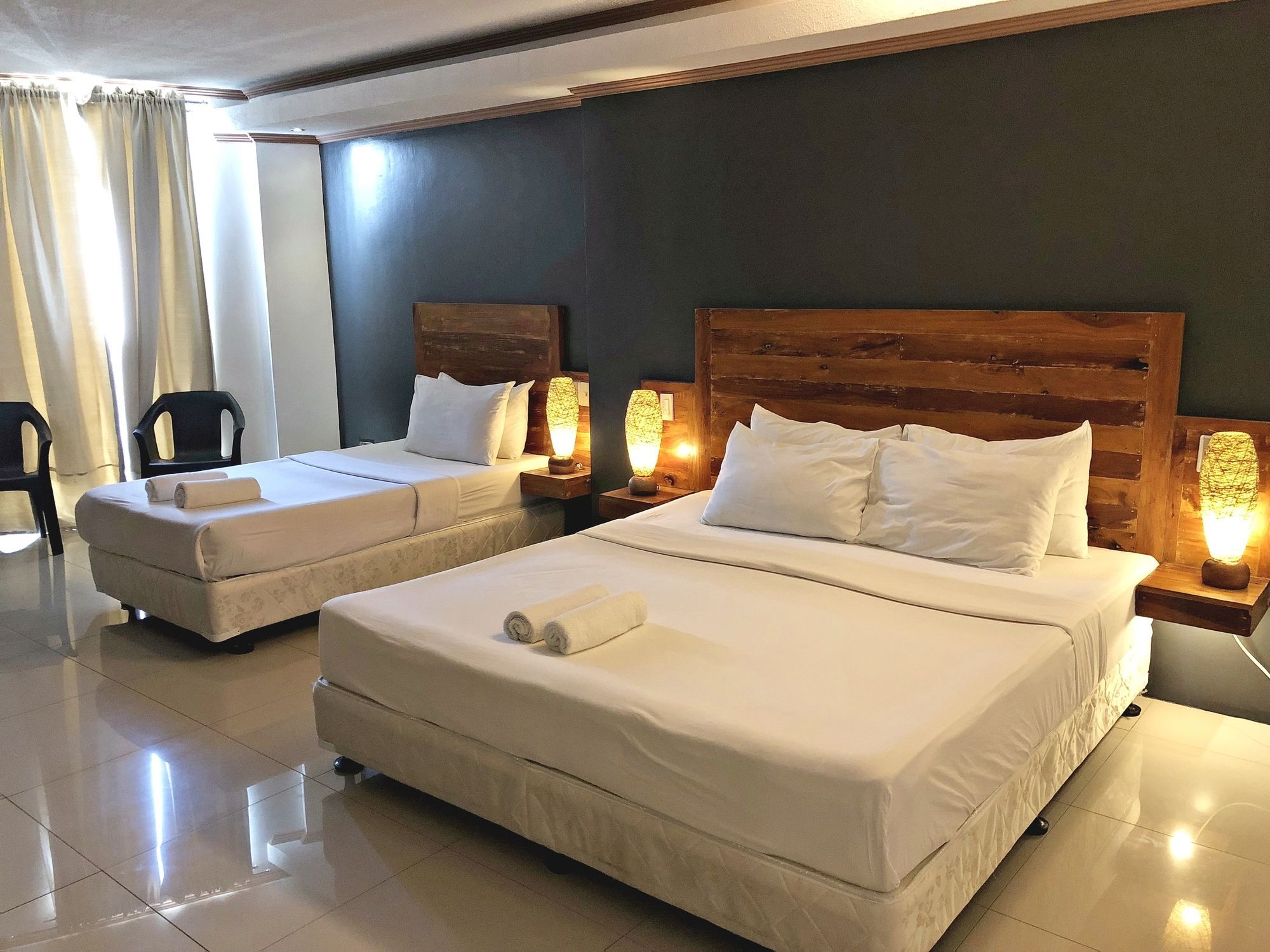 Daj Suites Boutique Hotel 따가이따이 외부 사진